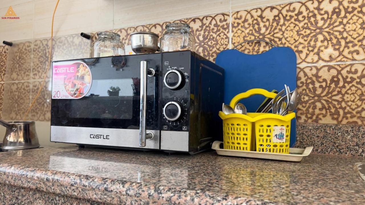 Full Pyramids View Apartment With Balcony For 8 P Kafret el-Gabal Екстериор снимка