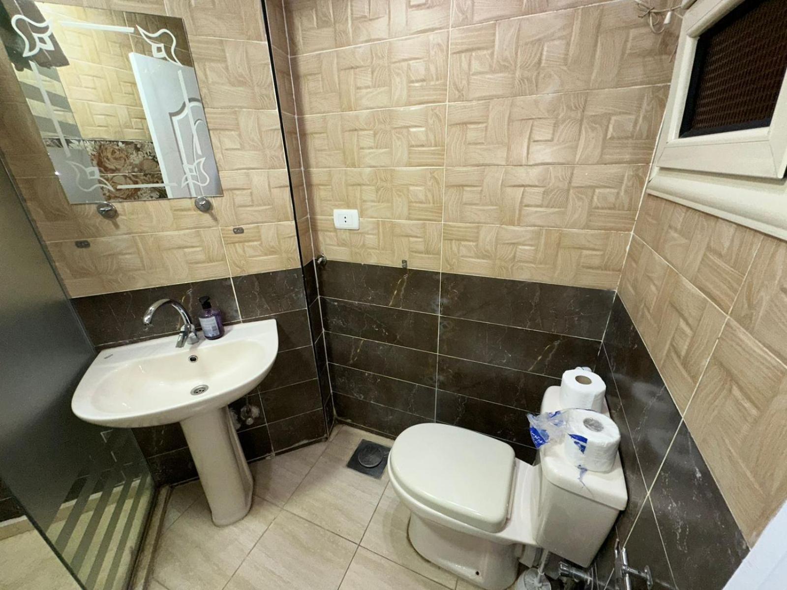 Full Pyramids View Apartment With Balcony For 8 P Kafret el-Gabal Екстериор снимка