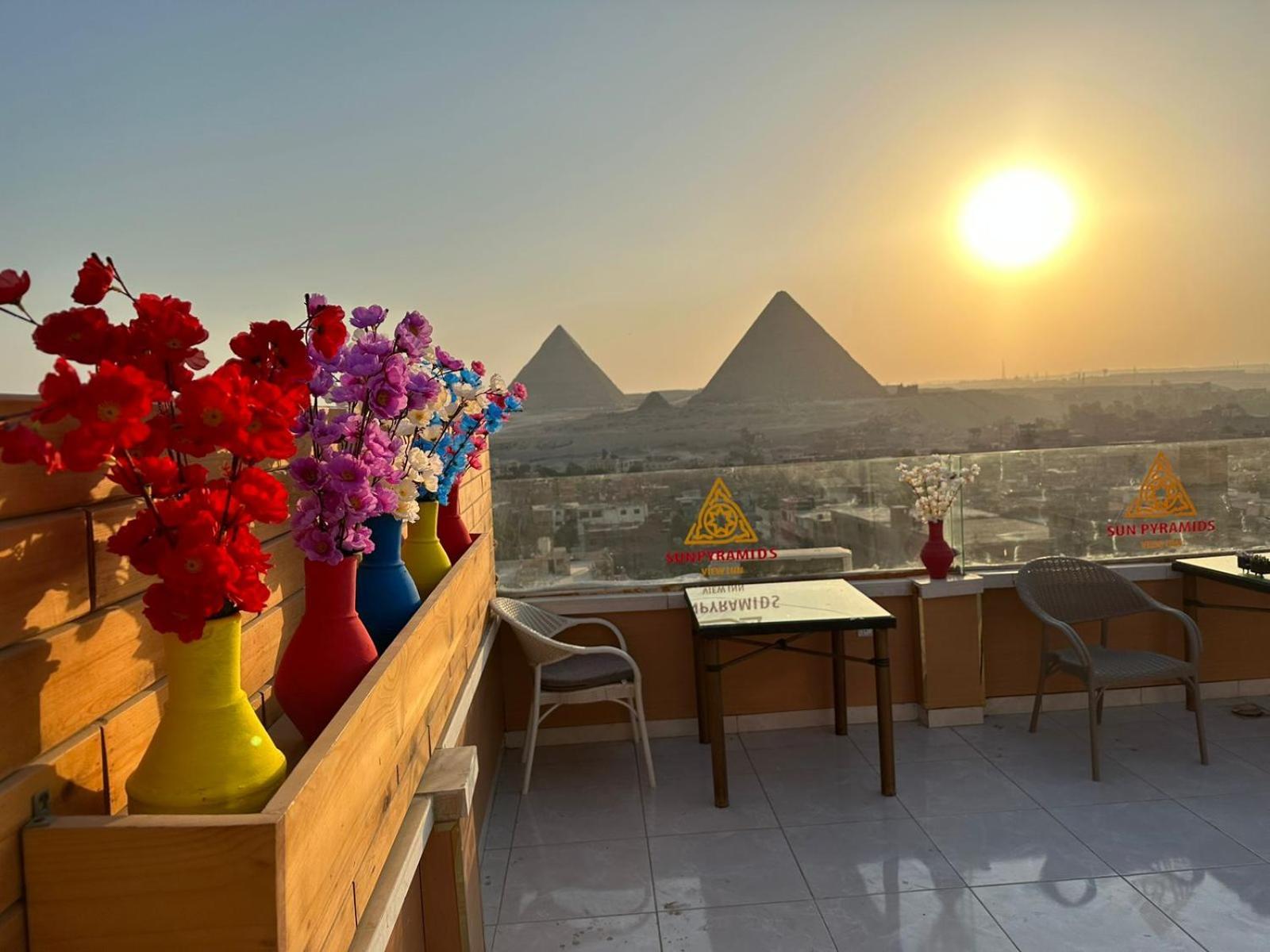 Full Pyramids View Apartment With Balcony For 8 P Kafret el-Gabal Екстериор снимка