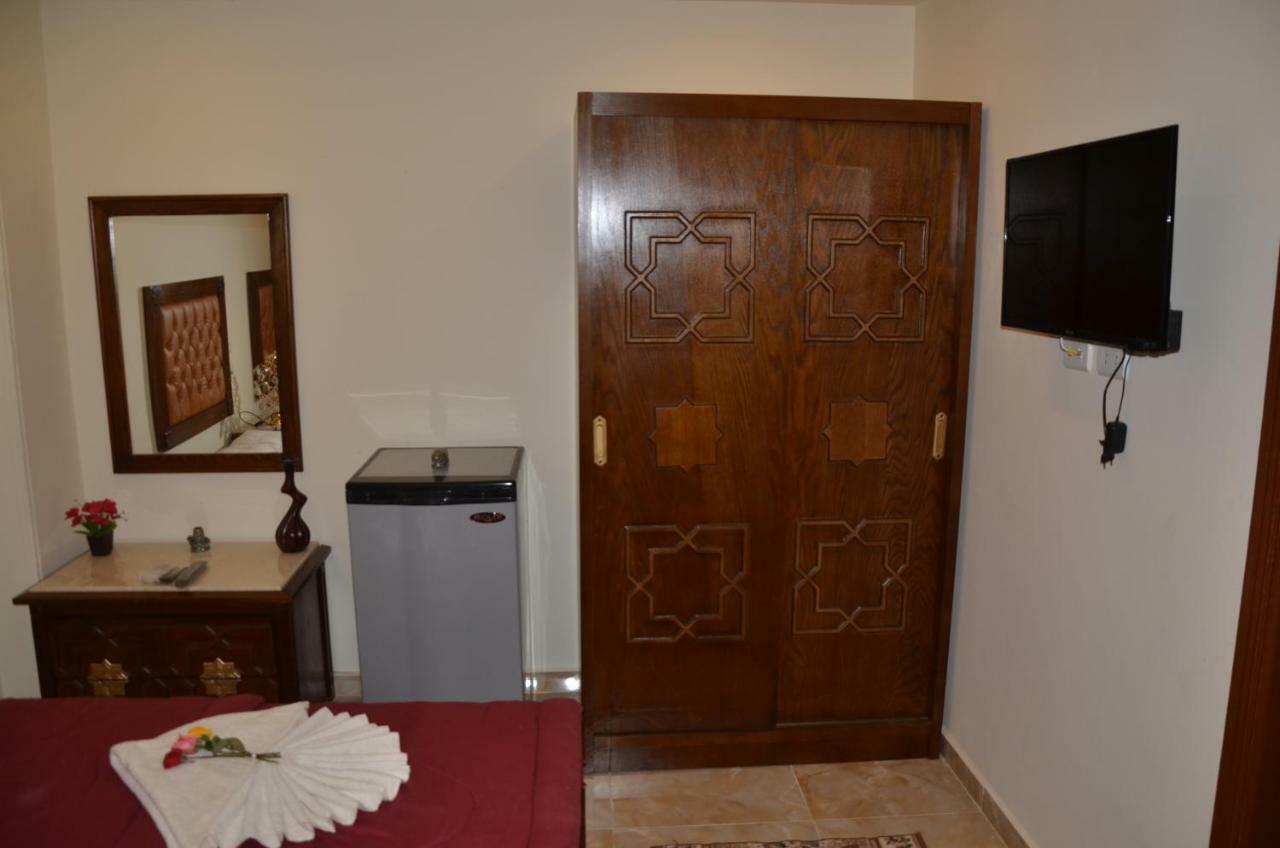 Full Pyramids View Apartment With Balcony For 8 P Kafret el-Gabal Екстериор снимка